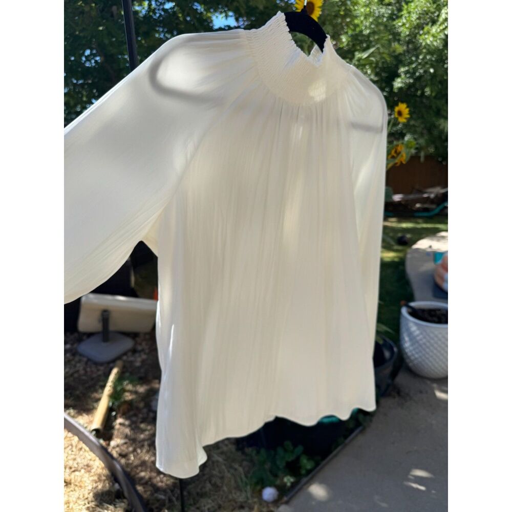 Chico's Chinch Turtle Neck w/ Cinched Cuffs Oyster Shell Sz 2